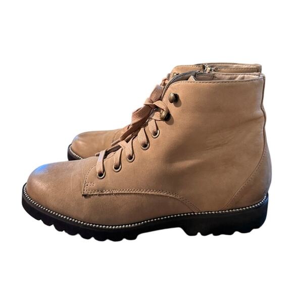 Blondo 8 Rachelle Waterproof Brown Leather STUDDED Combat Boots Taupe Brown - Picture 1 of 8